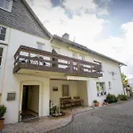 بيت ريفي Berghotel-willingen 3*